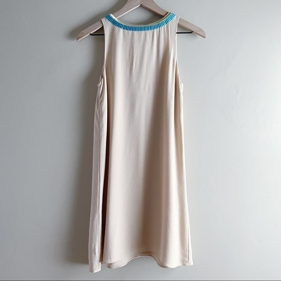 NWT Lilly Pulitzer Embroidered Aubra Shift Dress in Sand Dune, Sleeveless, XXS - Picture 10 of 13
